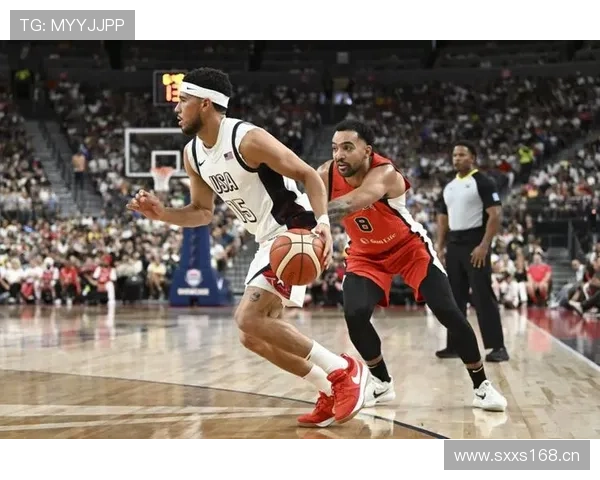 布克上半场表现全面贡献13分5篮板4助攻2抢断次节火力全开再添10分